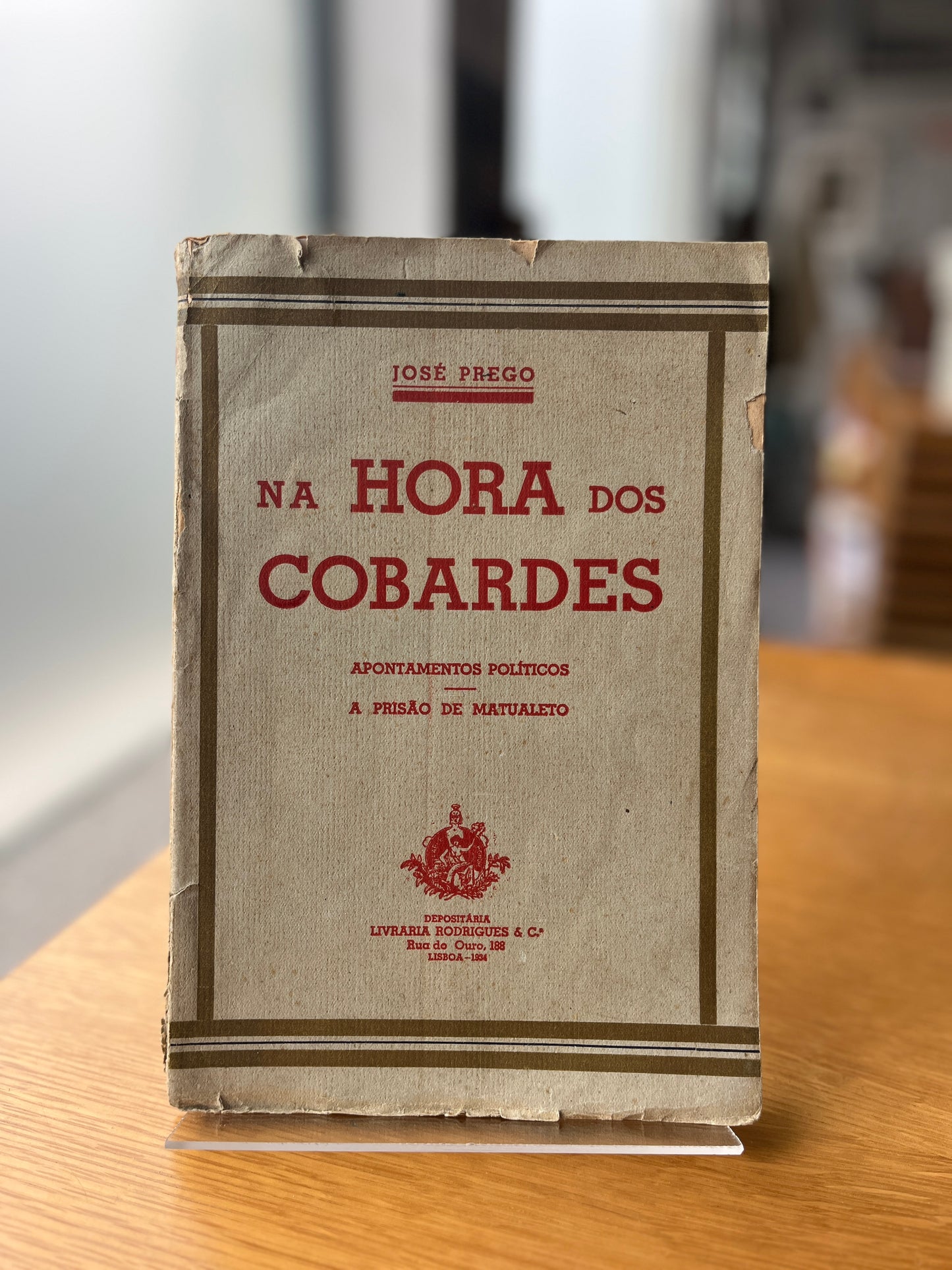 NA HORA DOS COBARDES