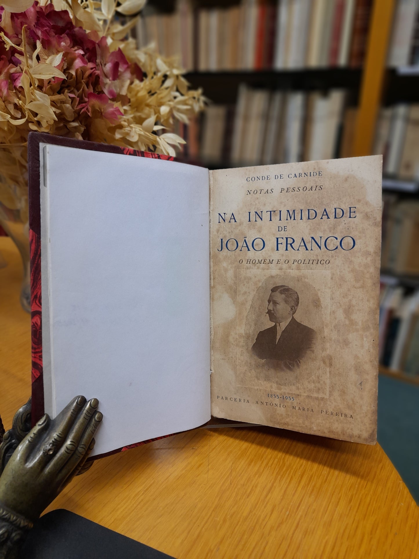NA INTIMIDADE DE JOÃO FRANCO