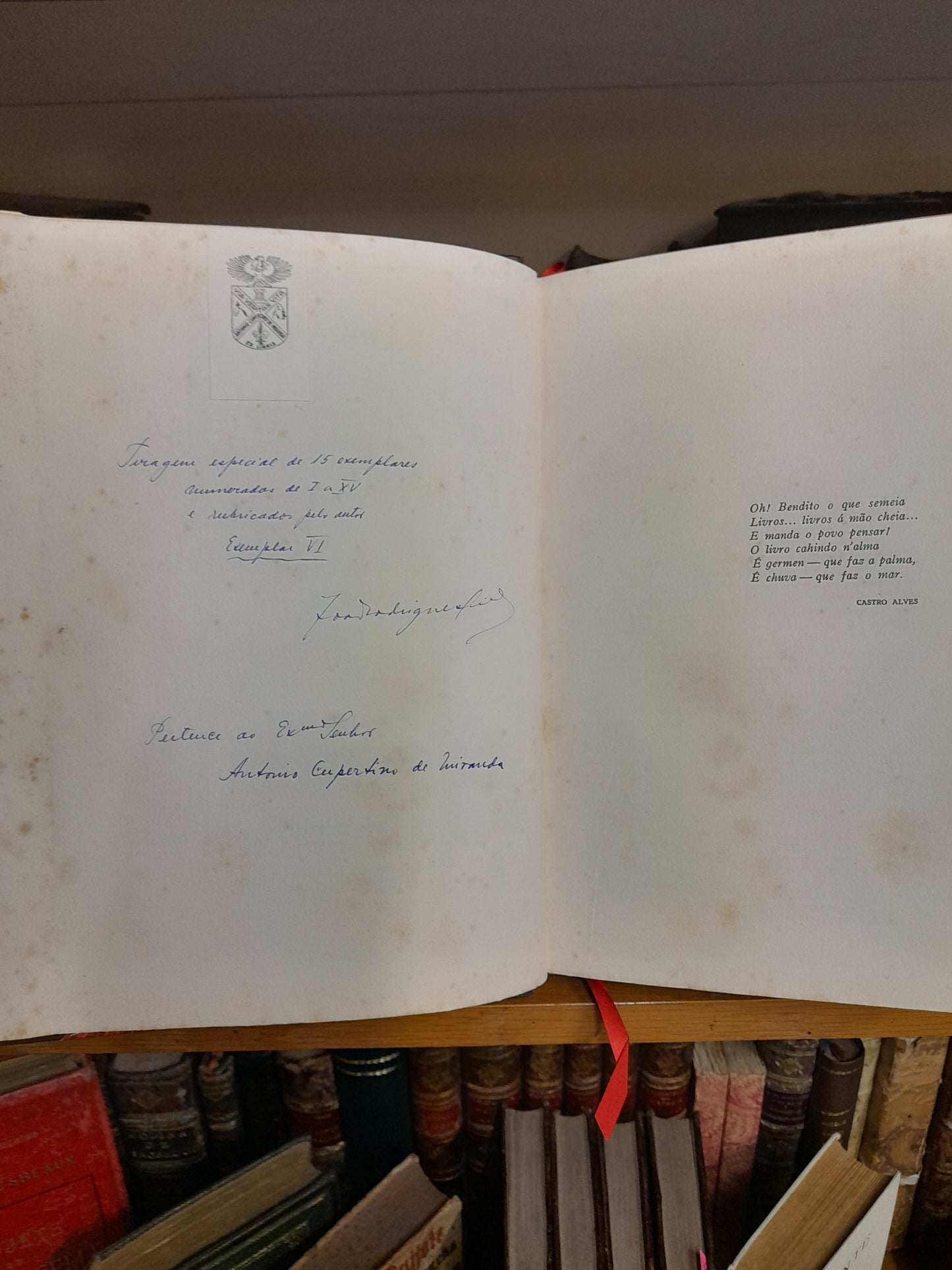 CATÁLOGO DE LIVROS SELECCIONADOS