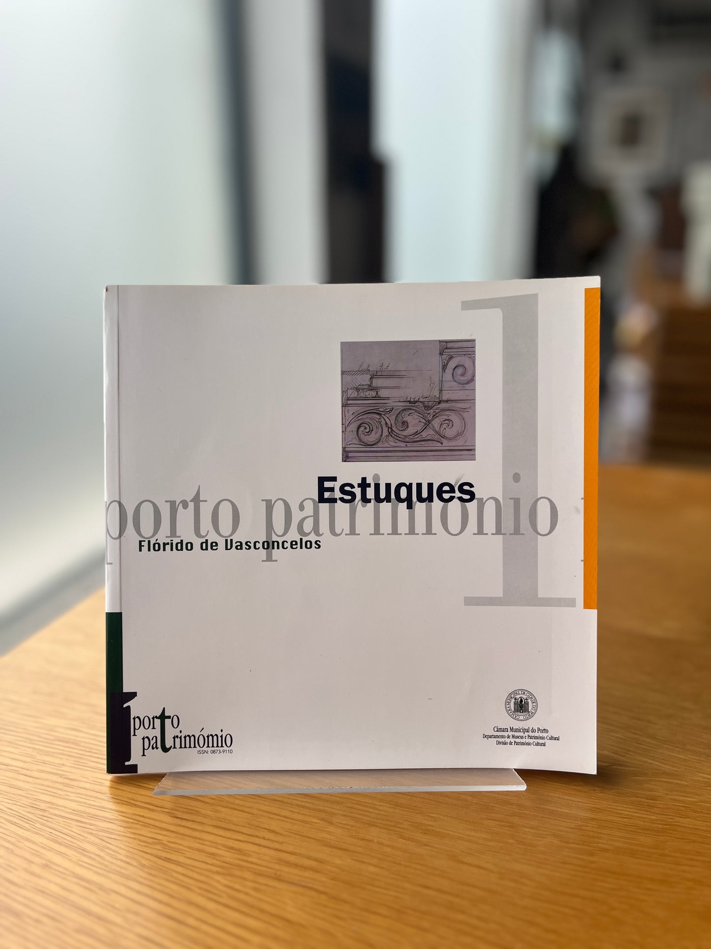 OS ESTUQUES DO PORTO