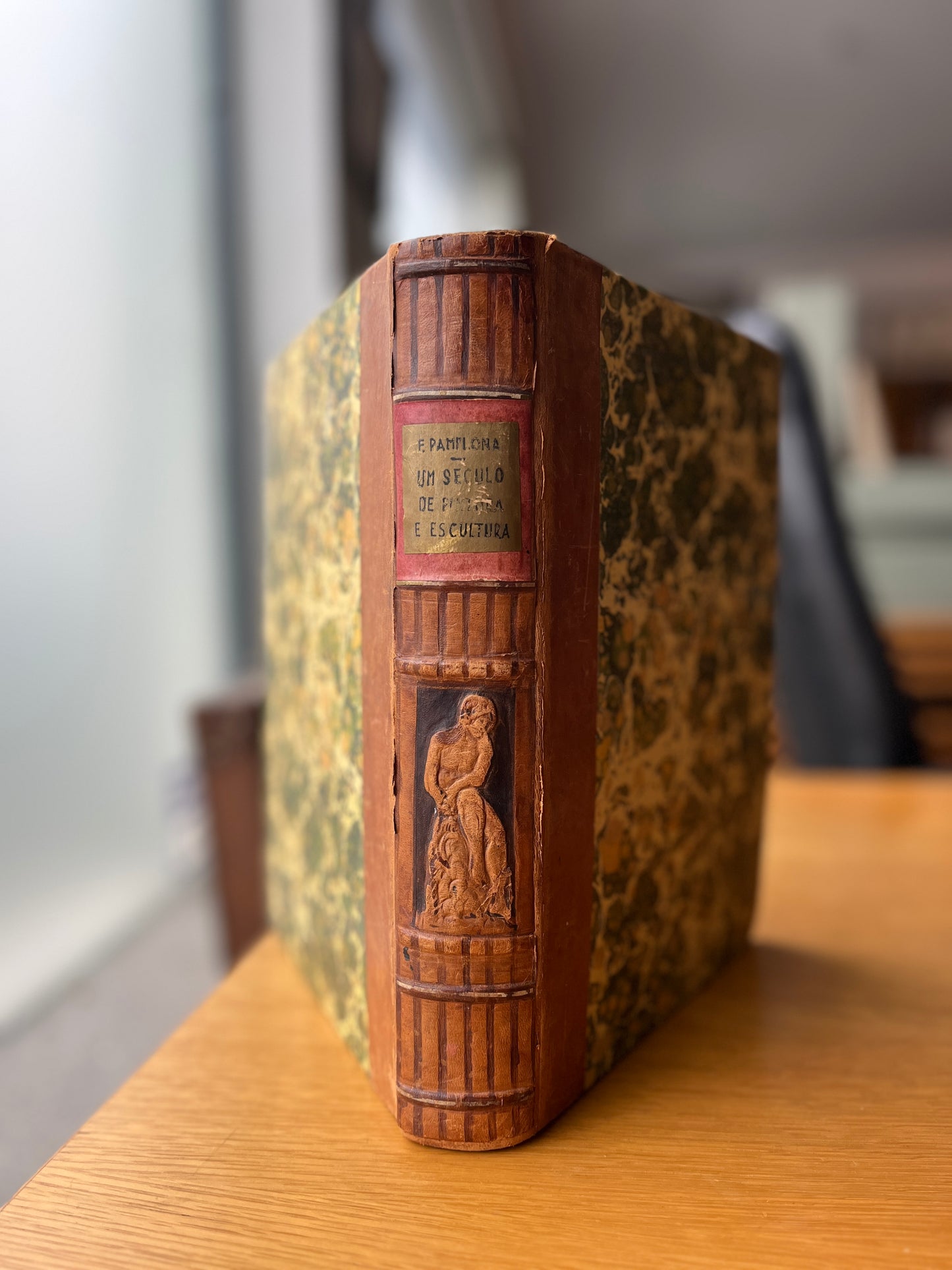 UM SÉCULO DE PINTURA E ESCULTURA EM PORTUGAL - (1830- 1930)