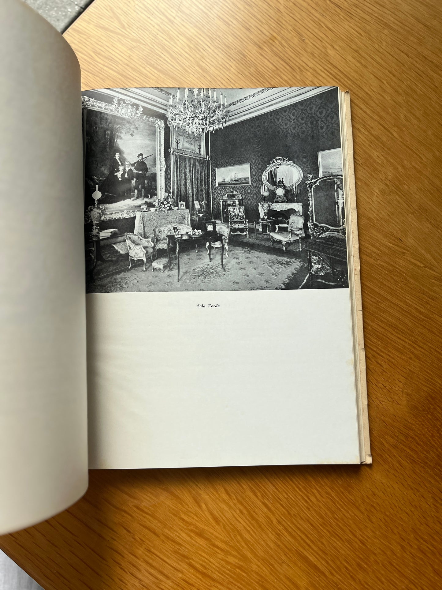 PALÁCIO NACIONAL DA AJUDA, ROTEIRO