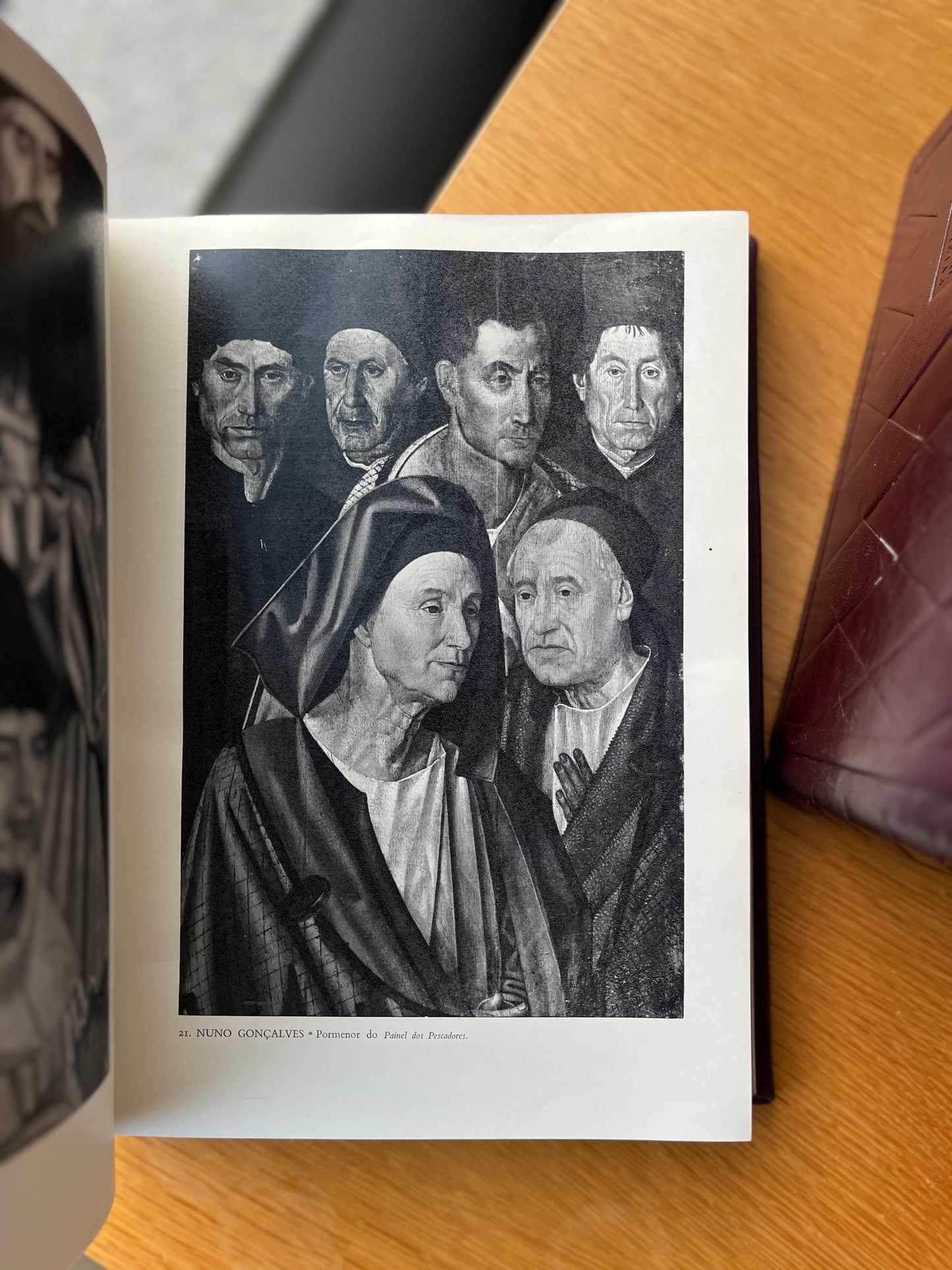 OITO SÉCULOS DE ARTE PORTUGUESA