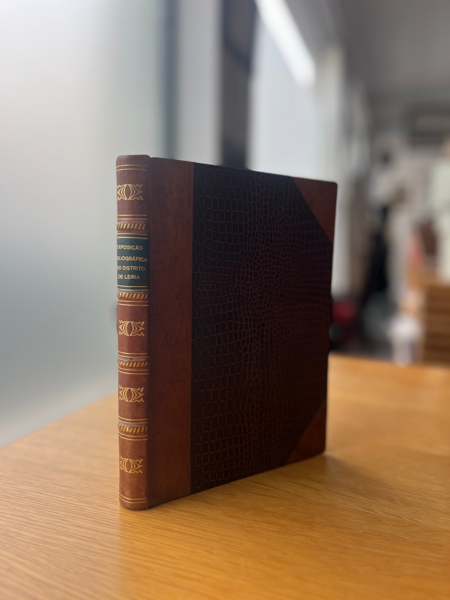 EXPOSIÇÃO BIBLIOGRÁFICA DO DISTRITO DE LEIRIA