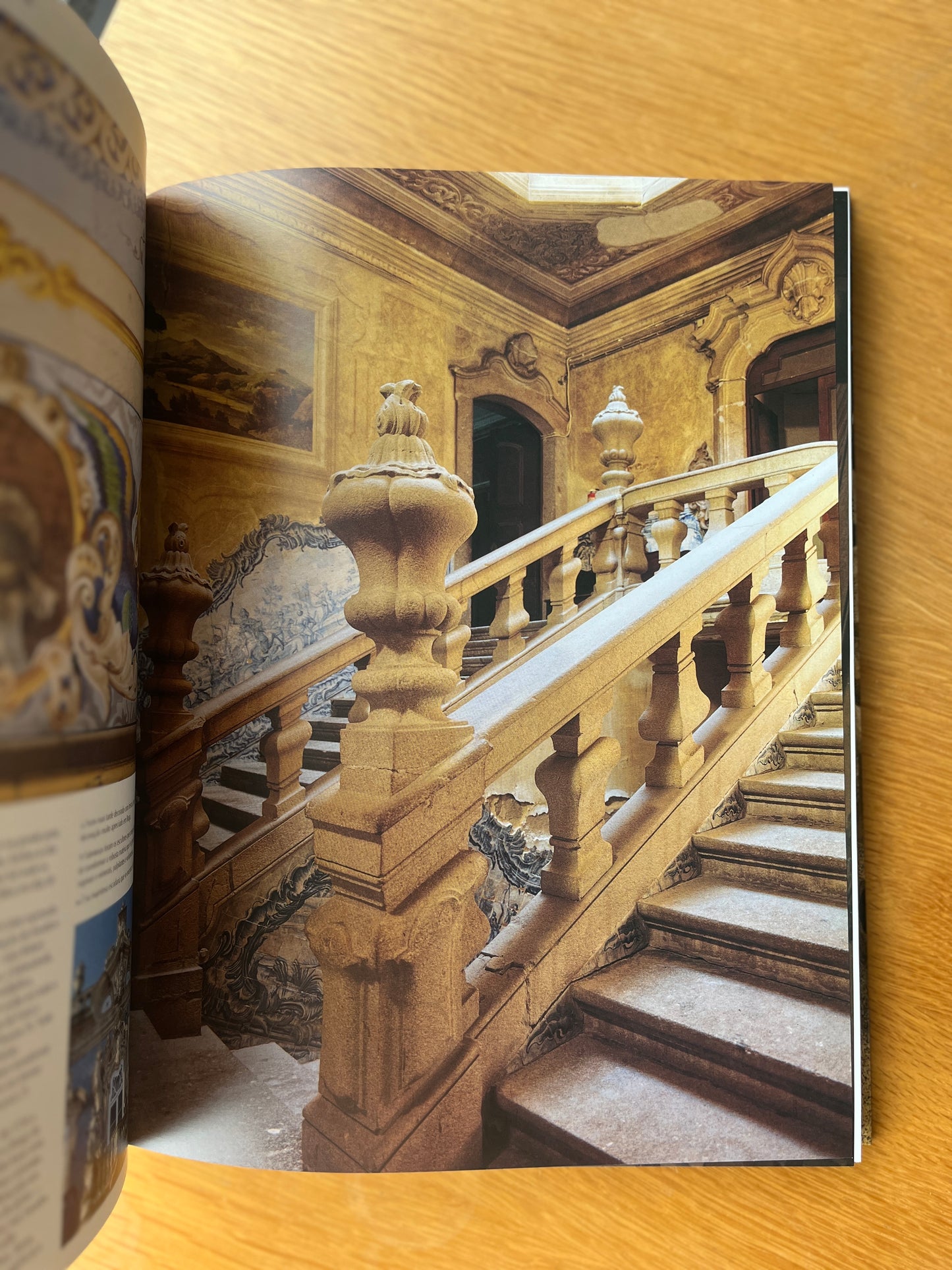 PALÁCIOS E CASAS SENHORIAIS DO MINHO