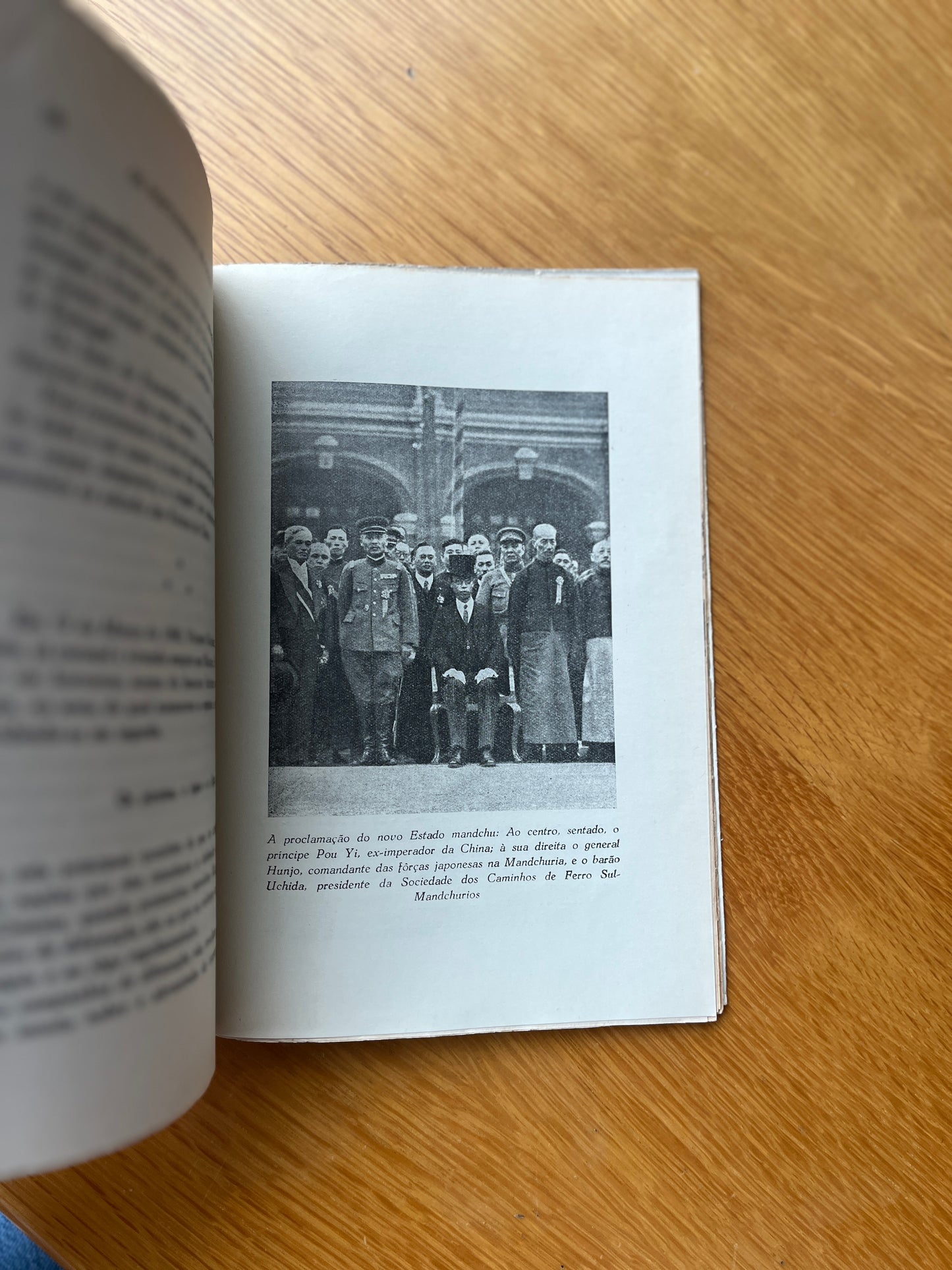 OS PORTUGUESES NA CHINA