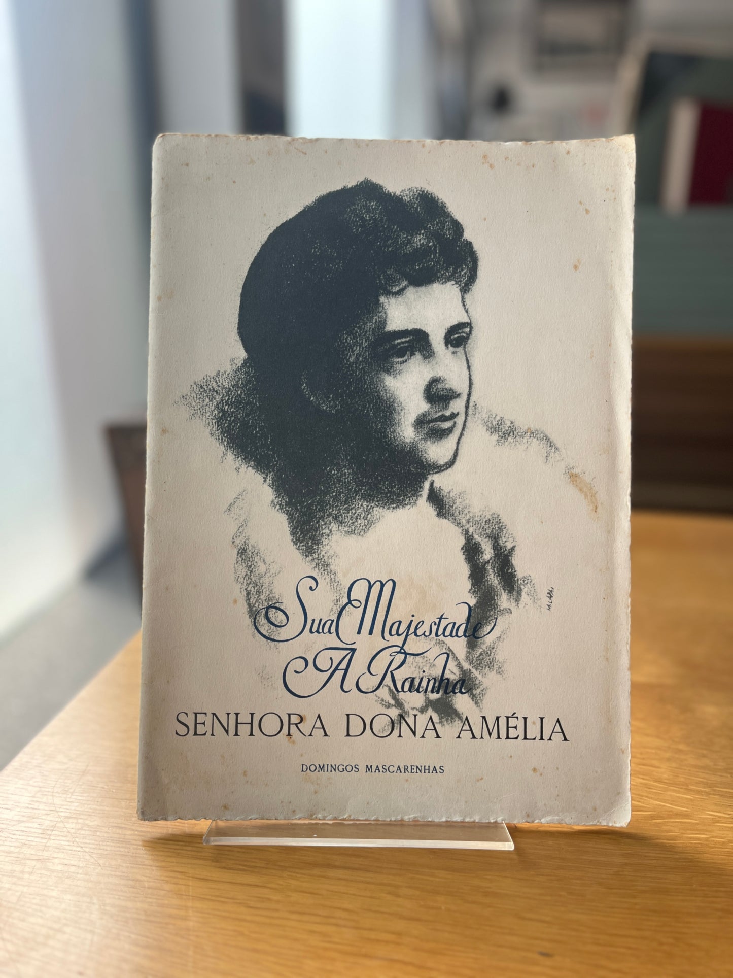 SUA MAJESTADE A RAINHA SENHORA DONA AMÉLIA