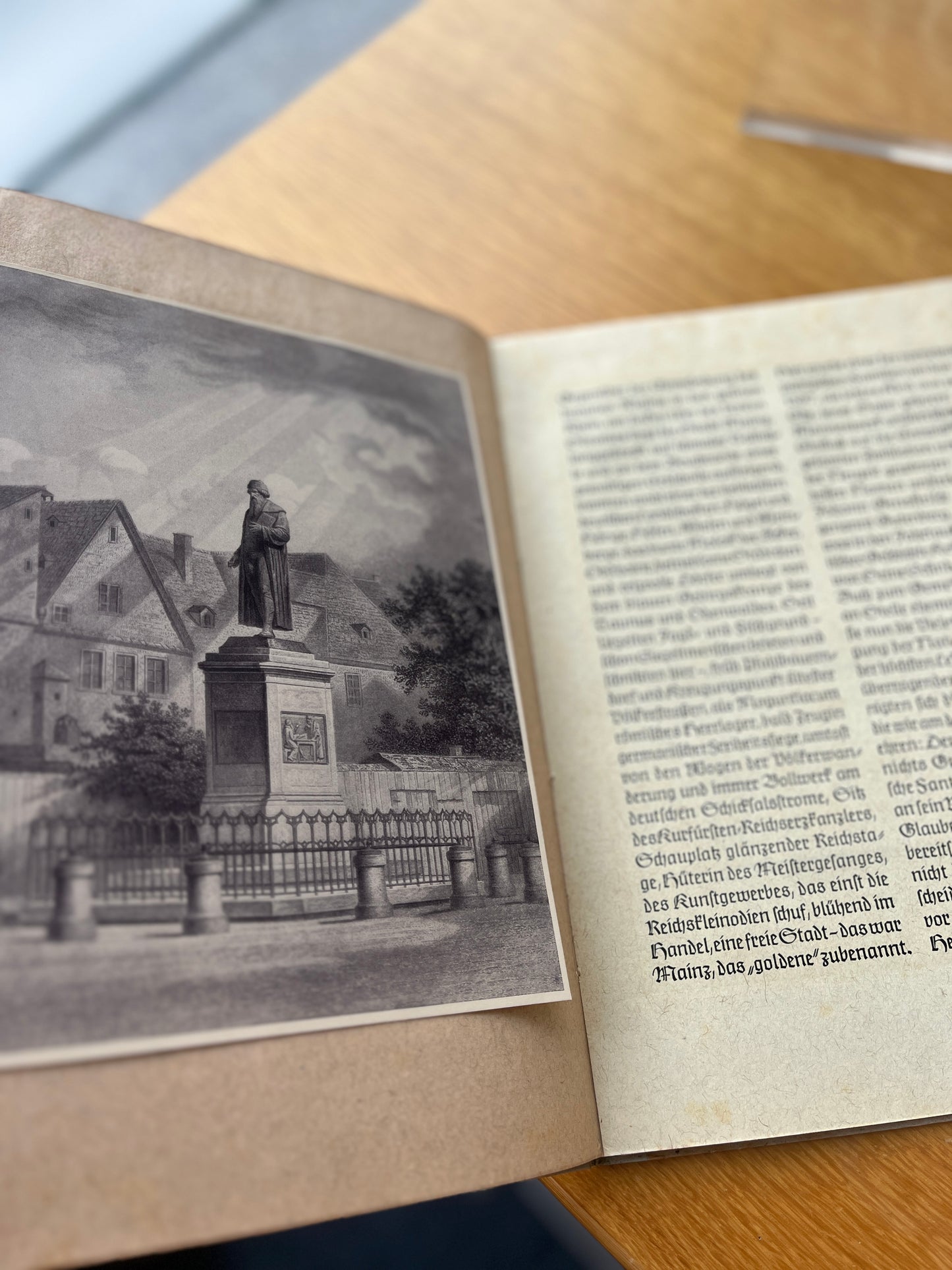 MAINZ DIE GUTENBERGSTADT 1490-1990