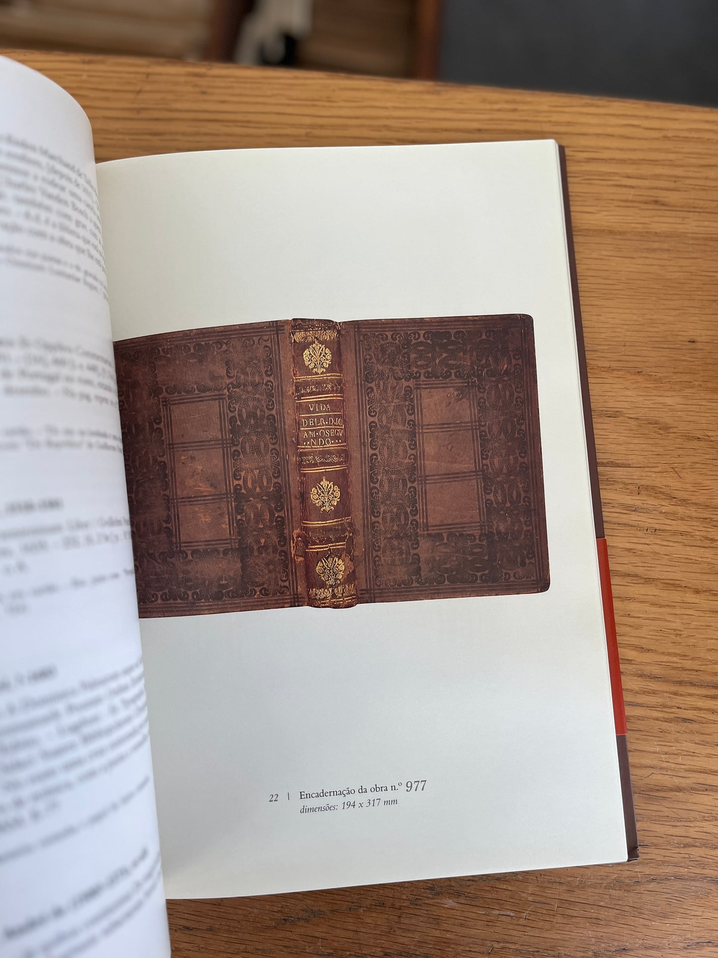 BIBLIOTECA DE D. MANUEL II IMPRESSOS DOS SÉCULOS XV E XVI. I E II VOLUMES
