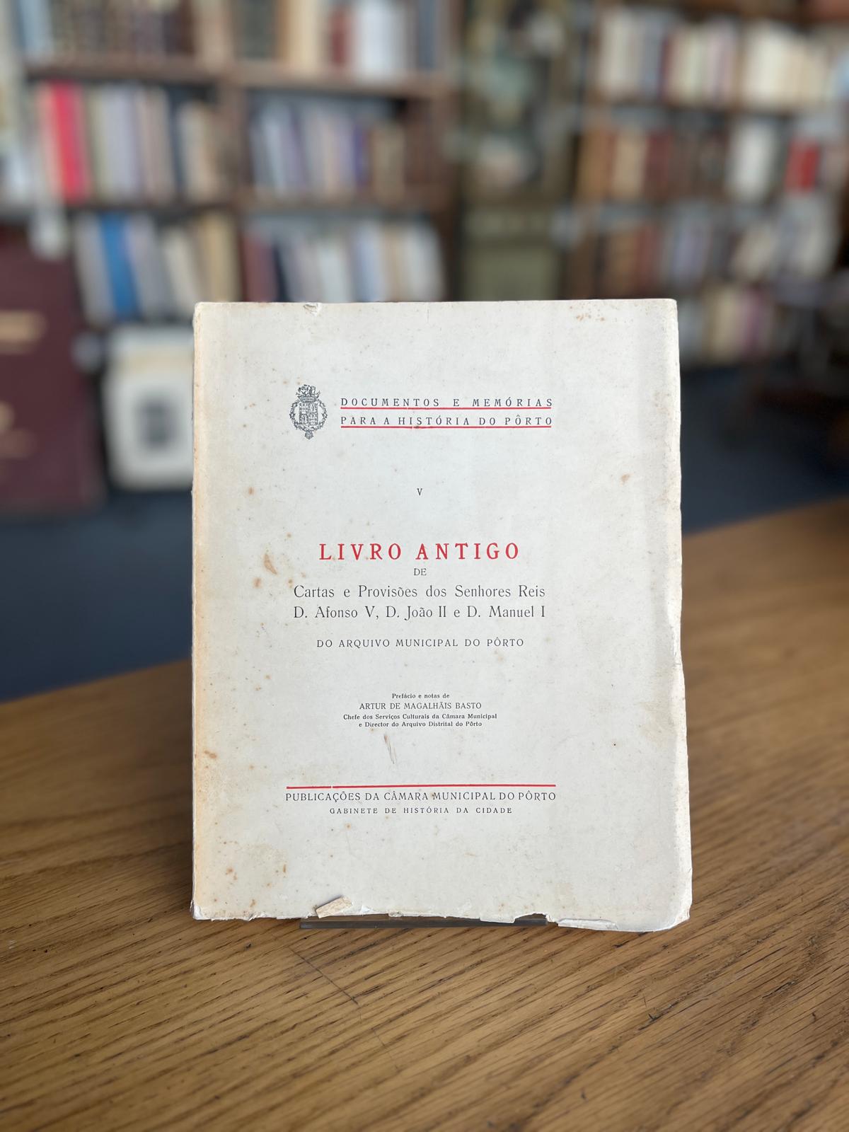 LIVRO ANTIGO