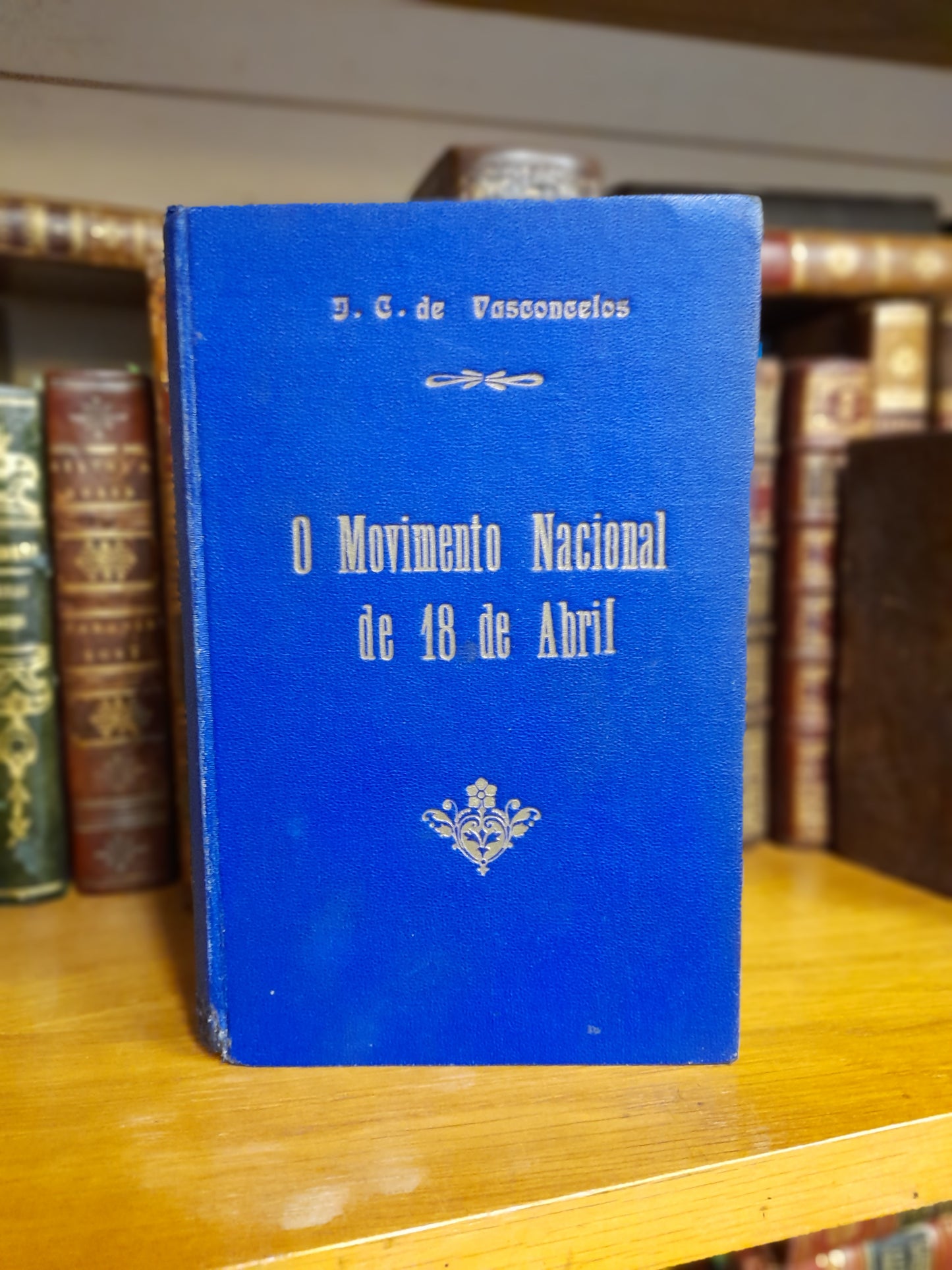 O MOVIMENTO NACIONAL DE 18 DE ABRIL