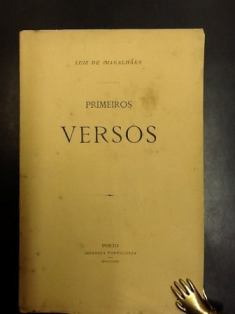 PRIMEIROS VERSOS