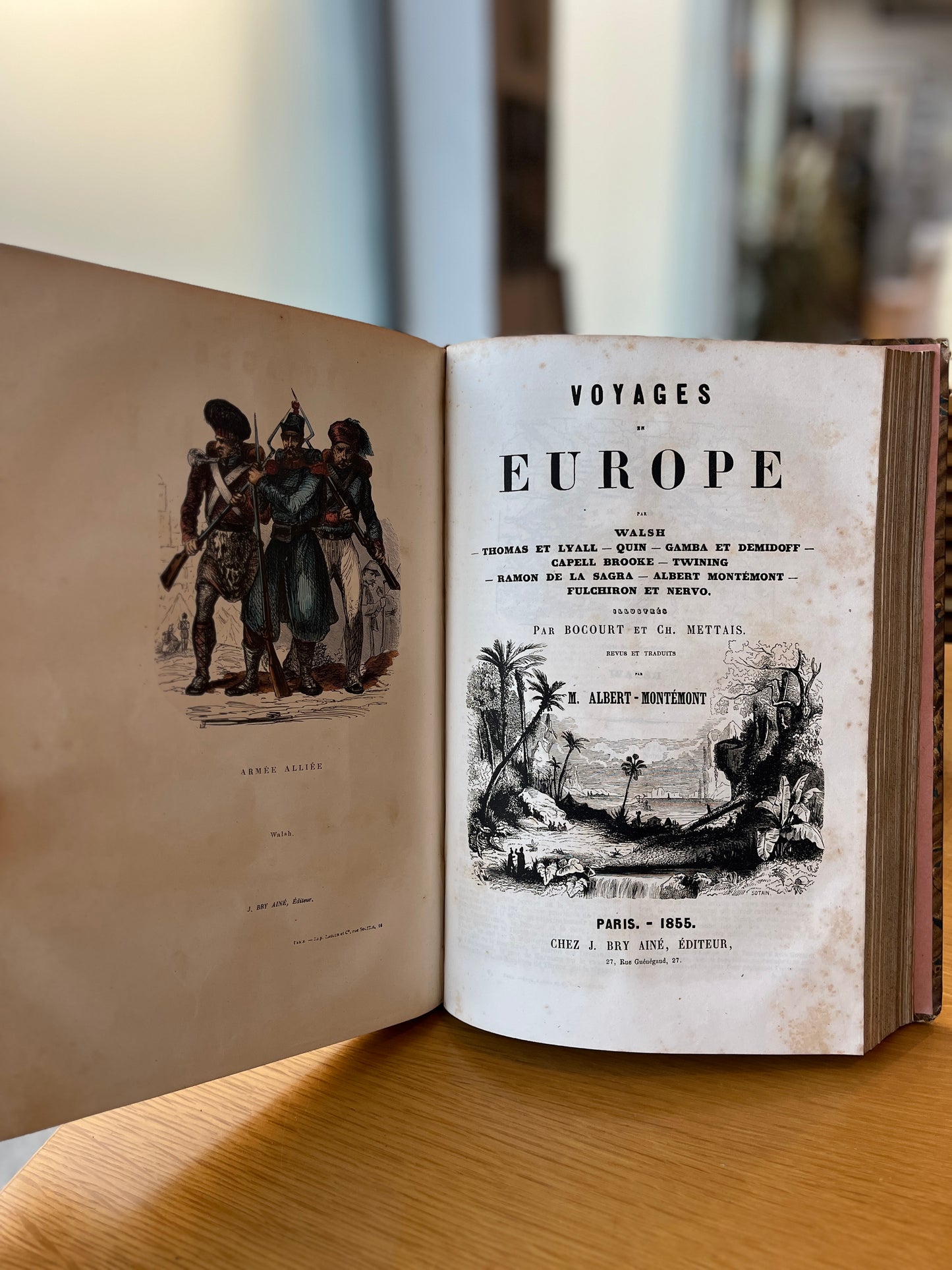 VOYAGES AUTOUR DU MONDE