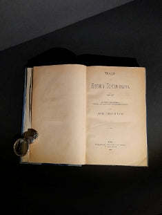 TRAÇOS DE HISTORIA CONTEMPORANEA