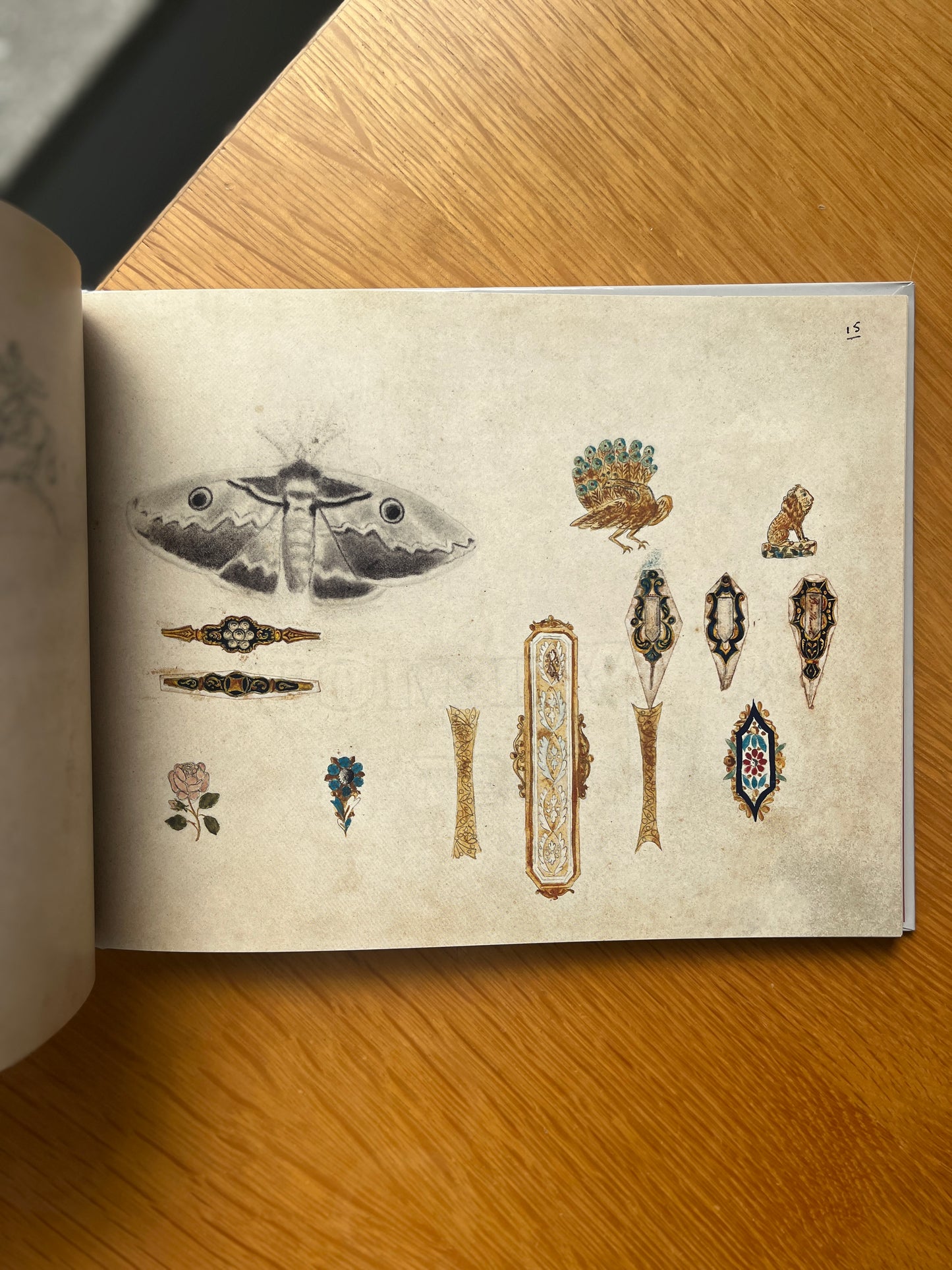 O LIVRO DE DESENHOS DE JÓIAS DE JOSÉ ANTÓNIO MOURÃO (1792–1856)
