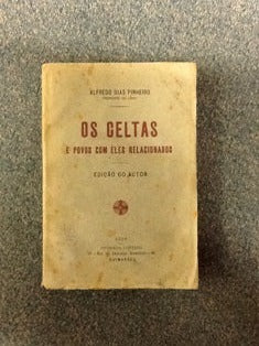 OS CELTAS E POVOS COM ÊLES RELACIONADOS.