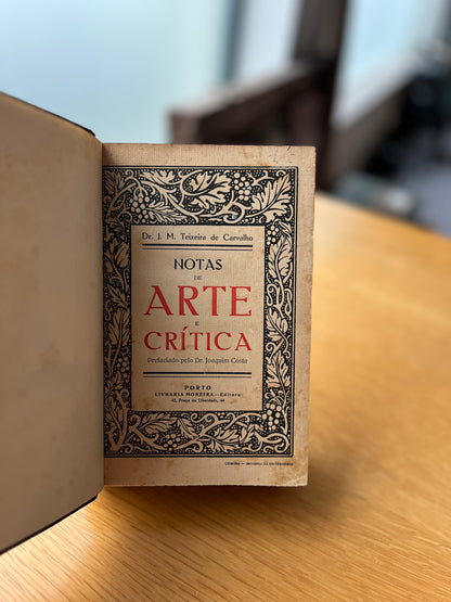 NOTAS DE ARTE E CRÍTICA