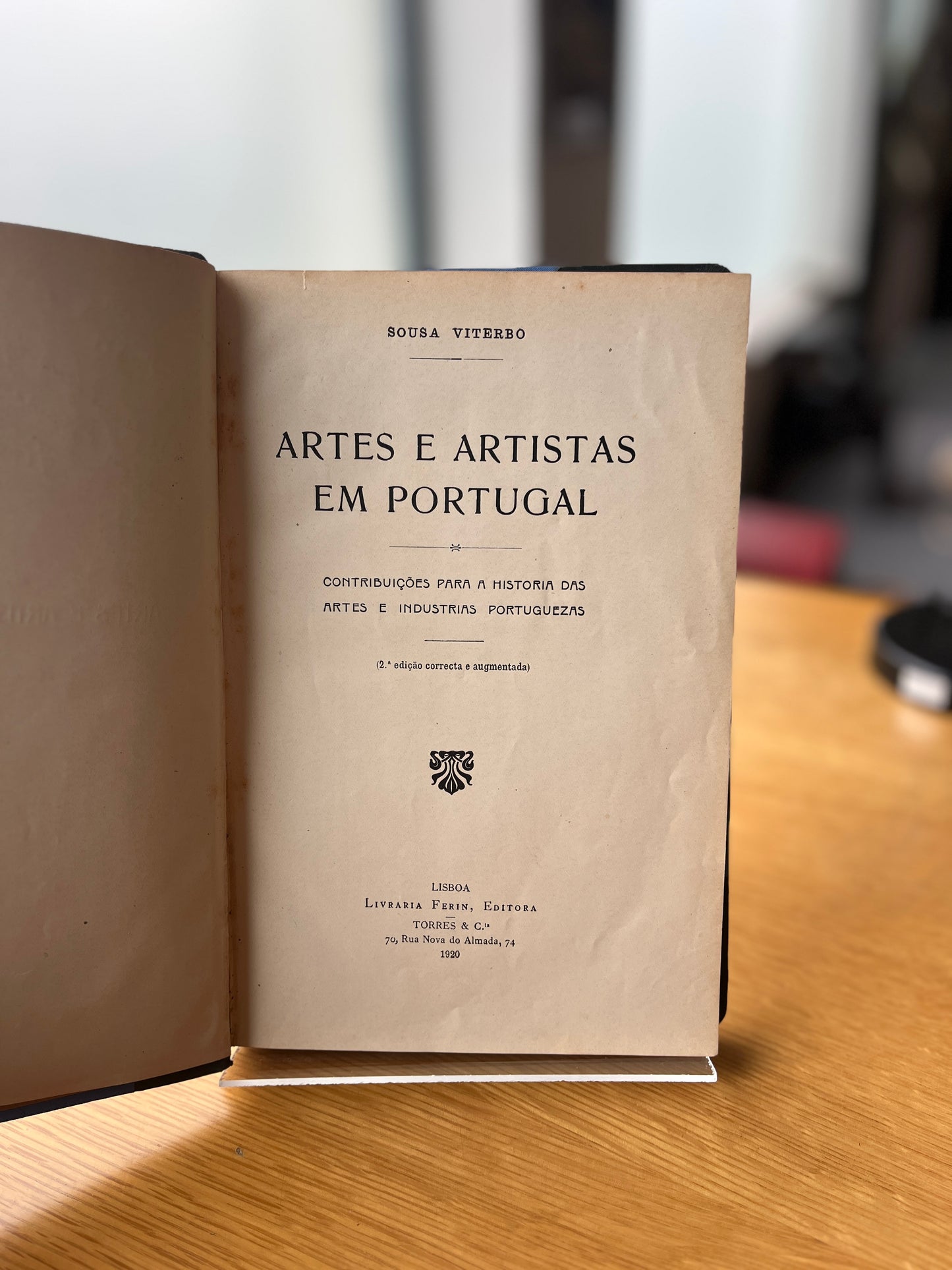 ARTES E ARTISTAS EM PORTUGAL
