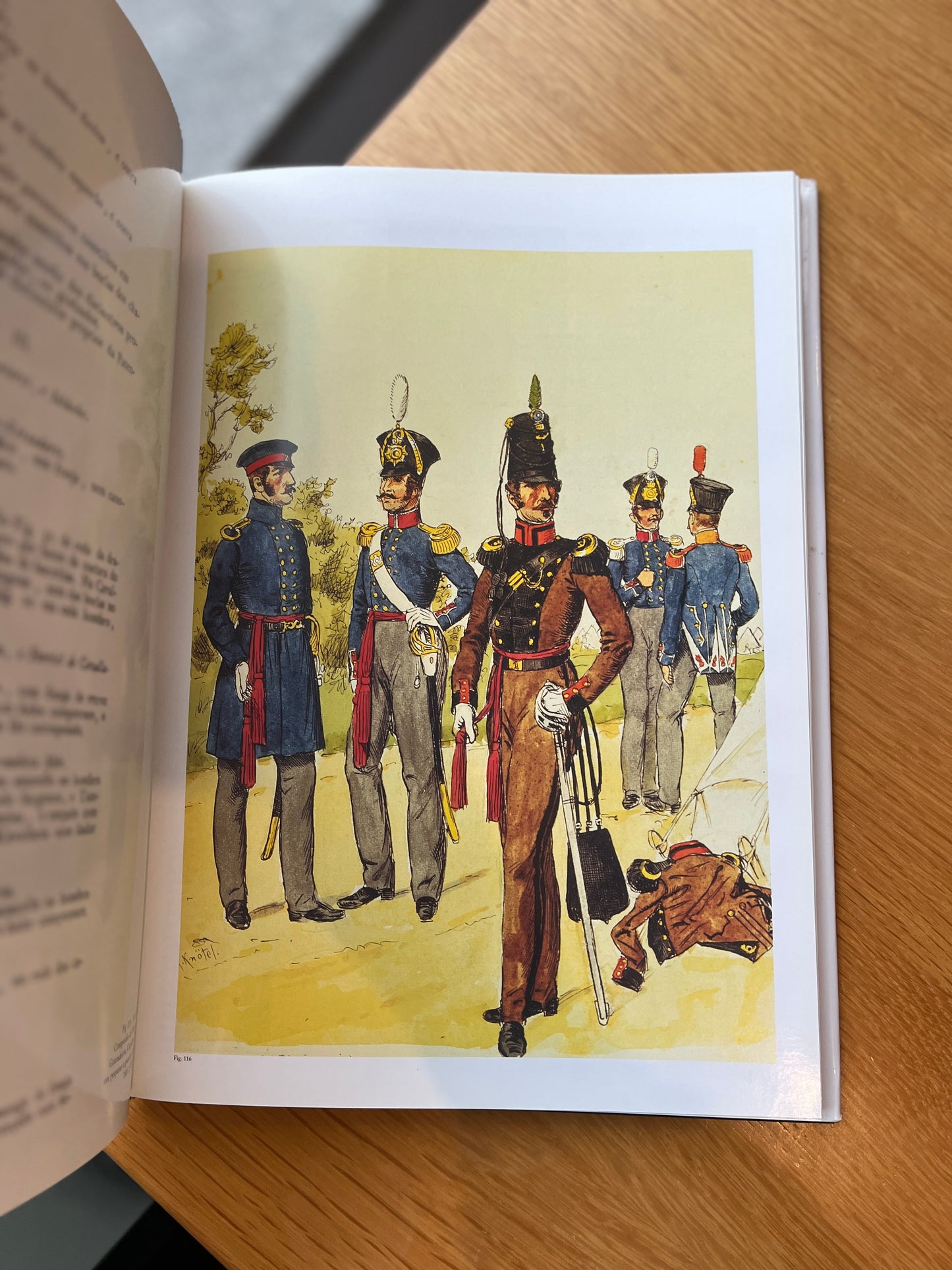 300 ANOS DE UNIFORMES MILITARES DO EXÉRCITO DE PORTUGAL 1660-1960