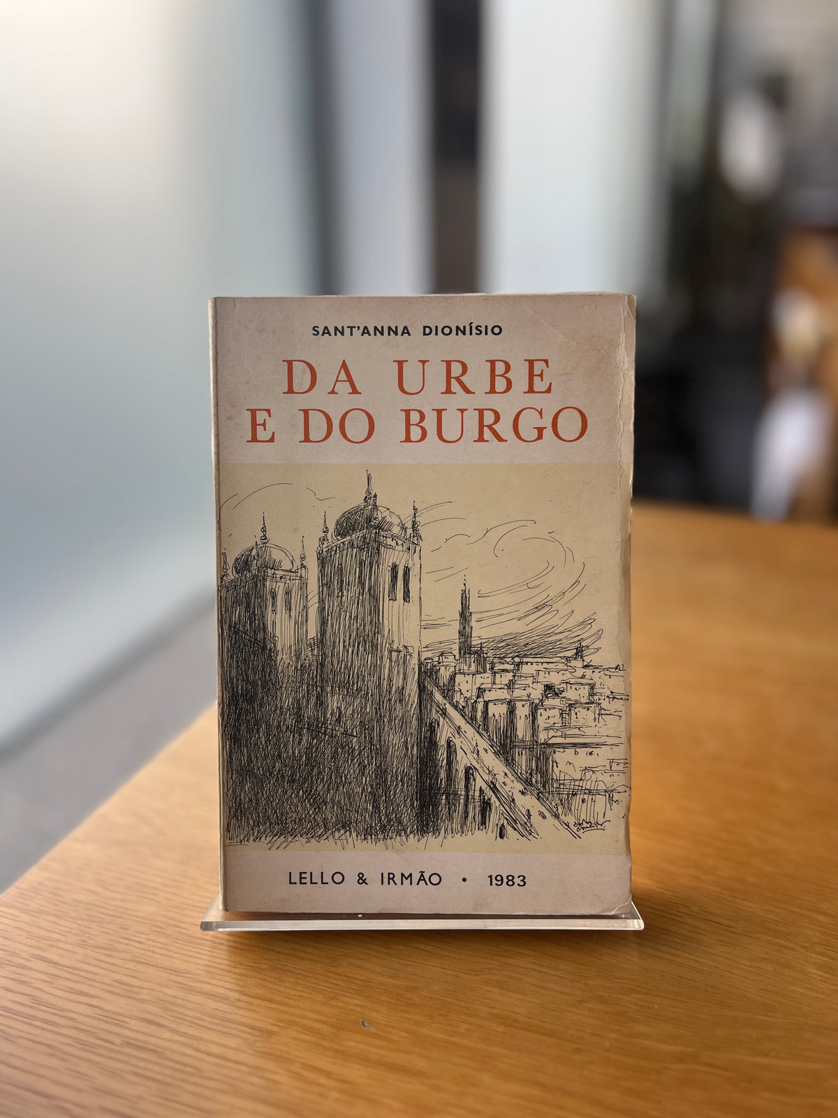 DA URBE E DO BURGO