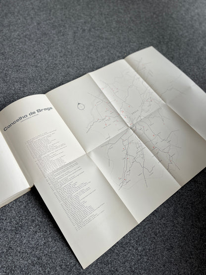 PEDRAS DE ARMAS E ARMAS TUMULARES DO DISTRITO DE BRAGA