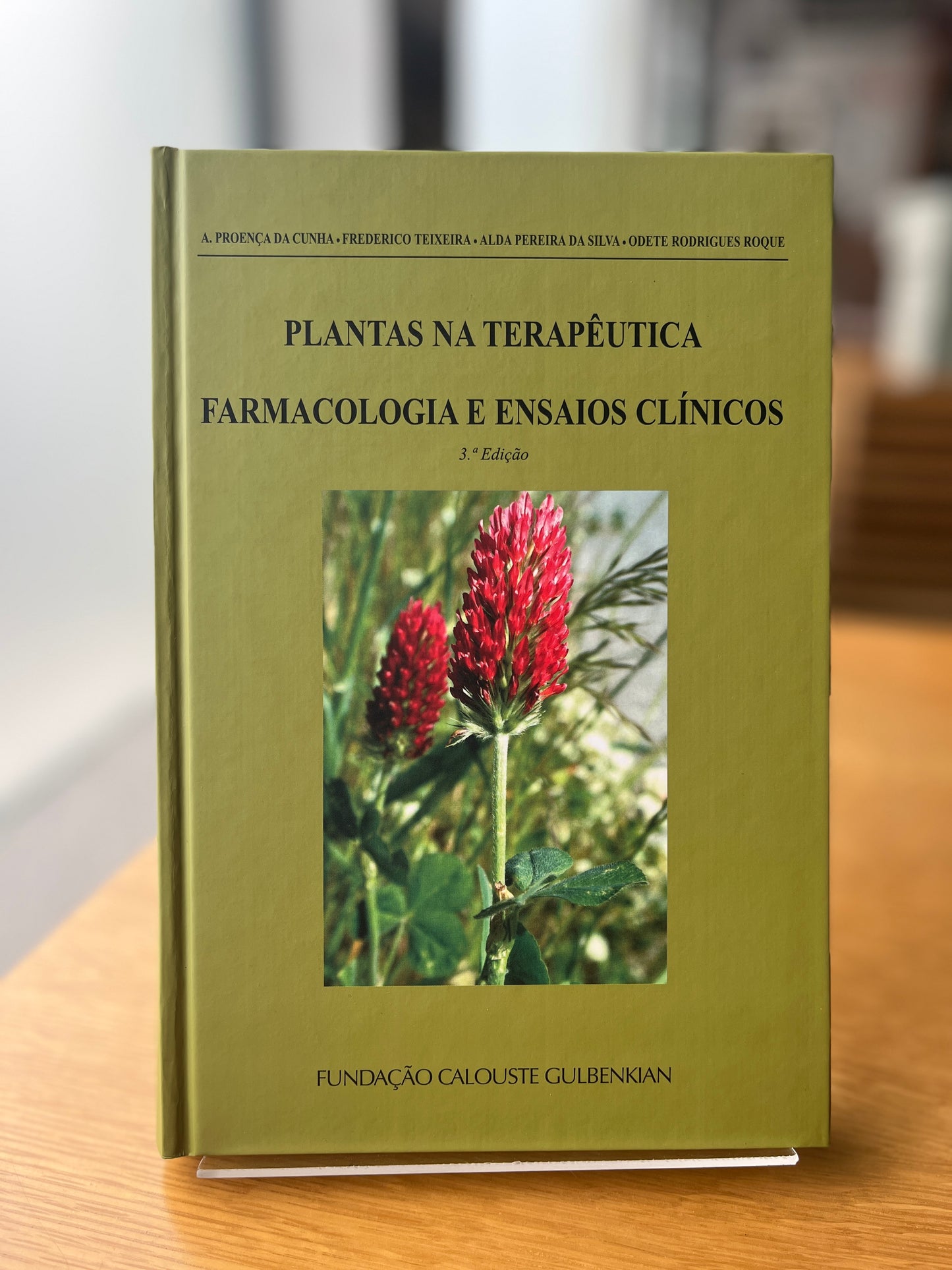 PLANTAS NA TERAPÊUTICA, FARMACOLOGIA E ENSAIOS CLÍNICOS