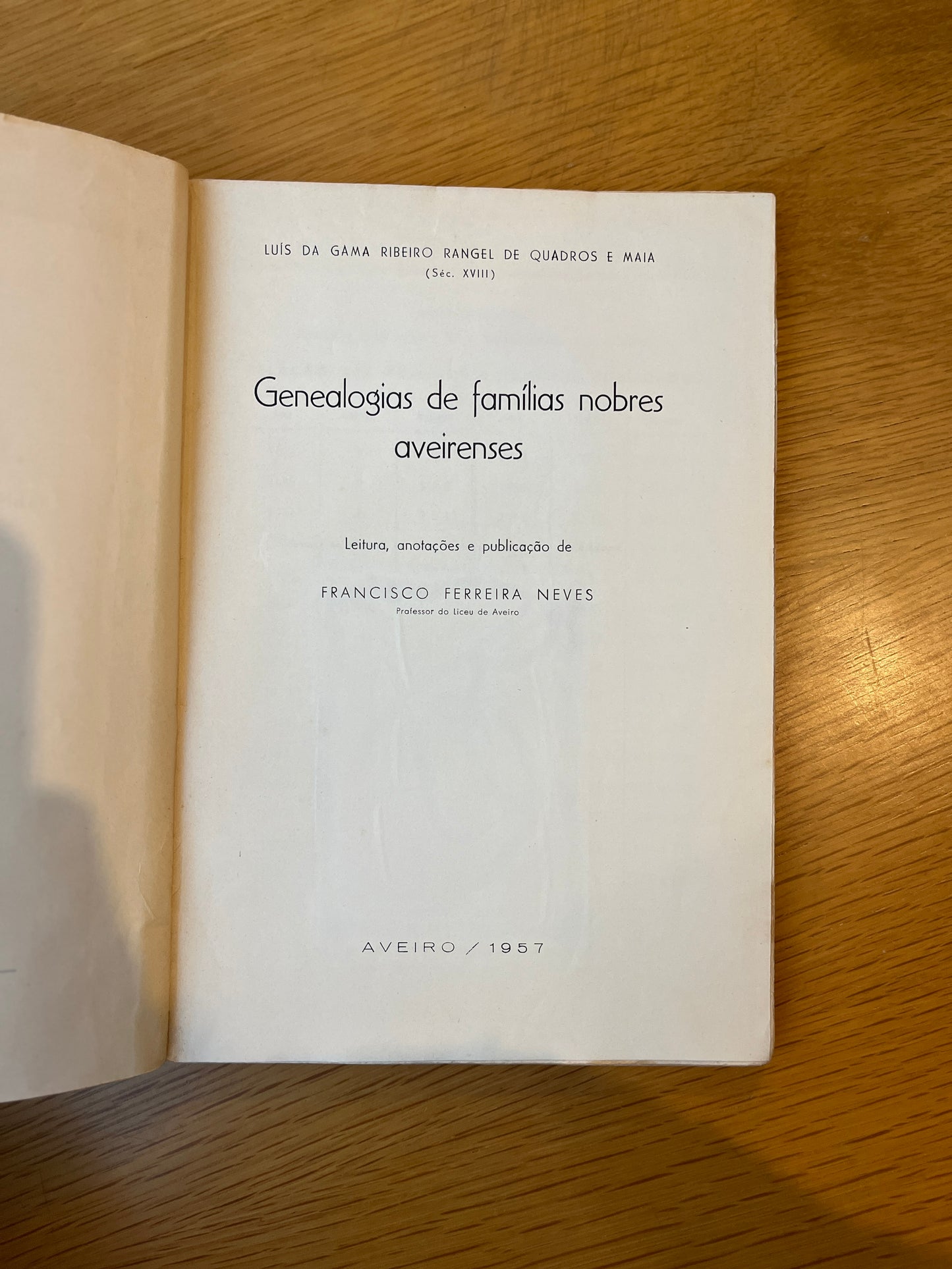 GENEALOGIAS DE FAMÍLIAS NOBRES AVEIRENSES