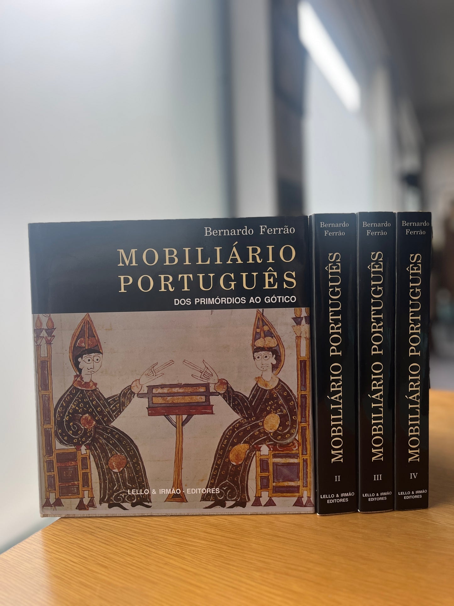 MOBILIÁRIO PORTUGUÊS