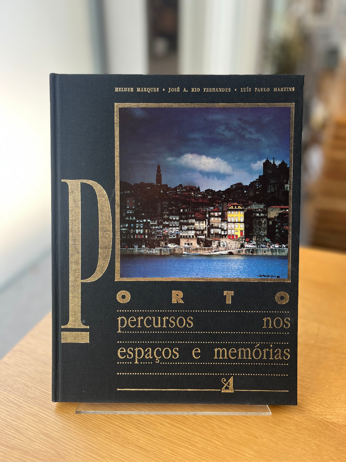 PORTO, PERCURSOS NOS ESPAÇOS E MEMÓRIAS