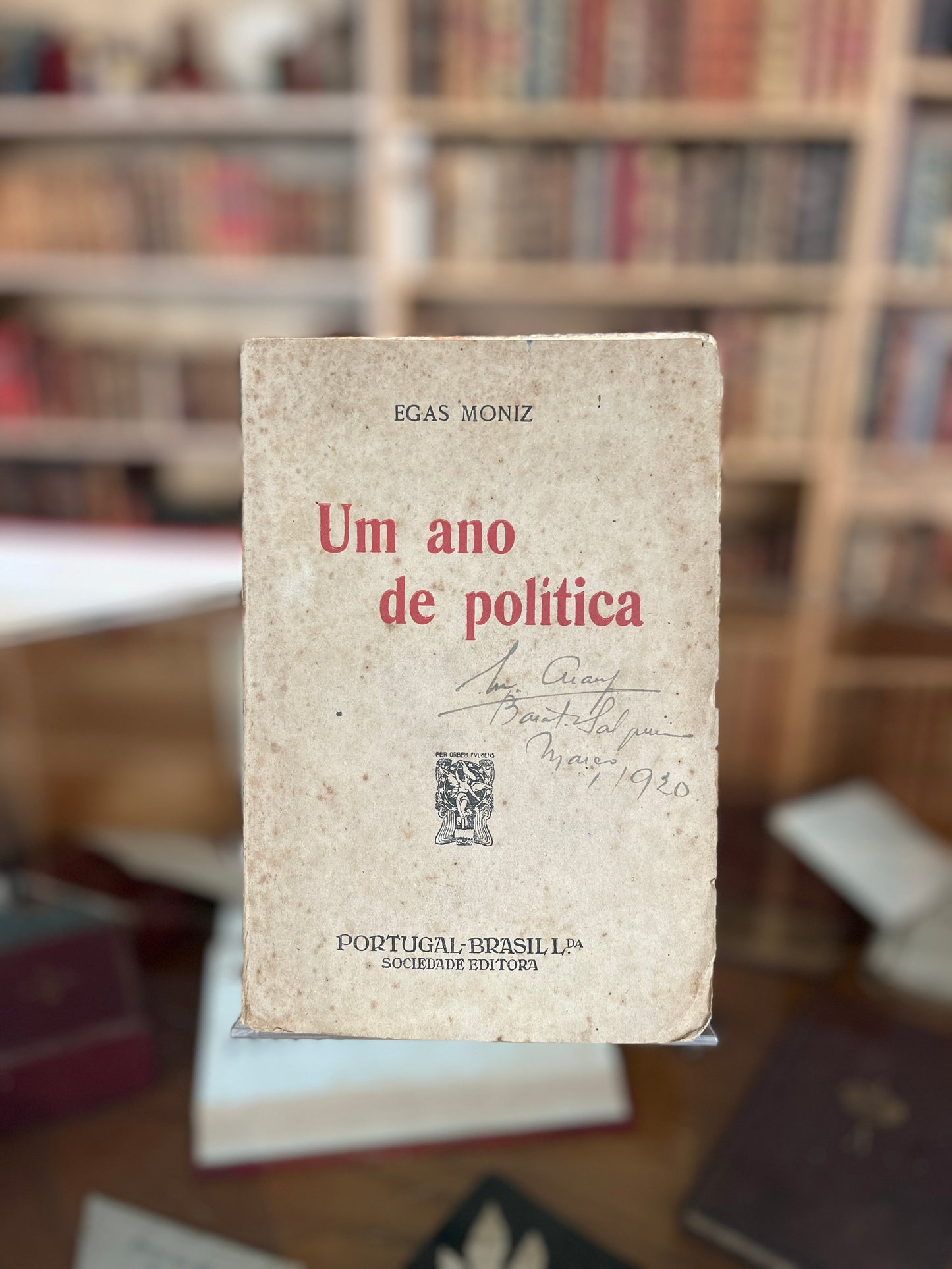 UM ANO DE POLITICA