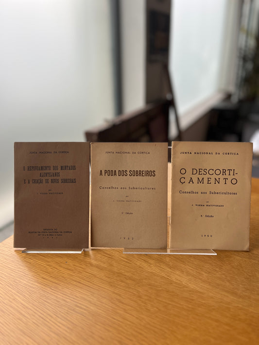 LOTE 3 LIVROS - JUNTA NACIONAL DA CORTIÇA
