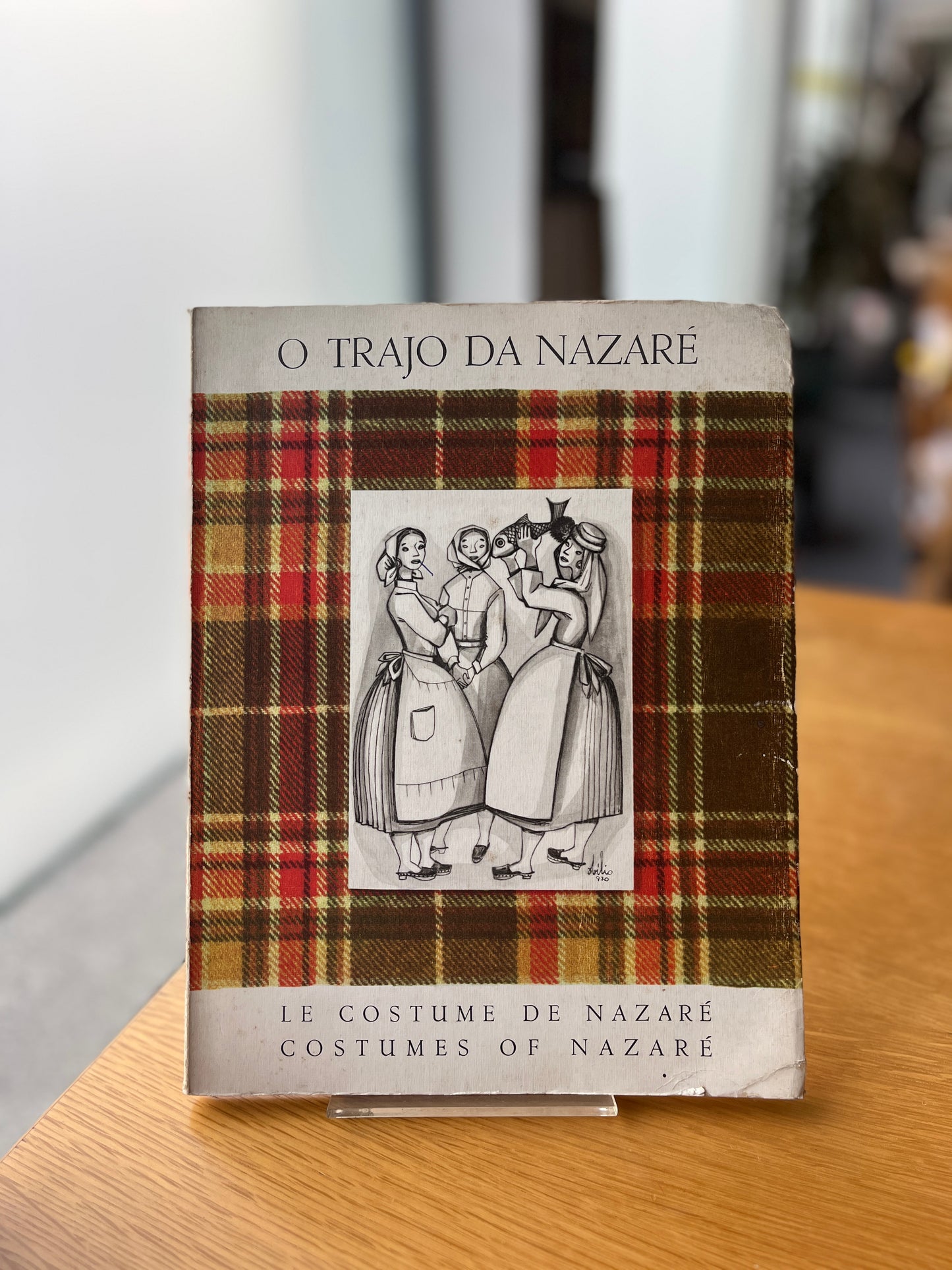 O TRAJO DA NAZARÉ