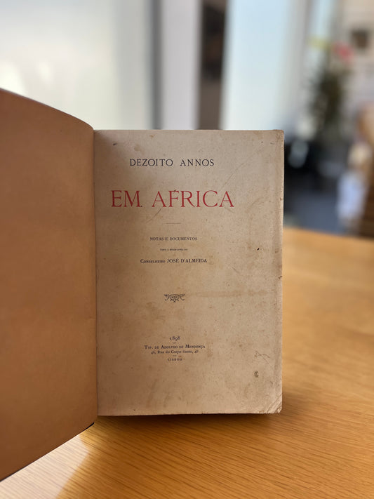 DEZOITO ANNOS EM AFRICA