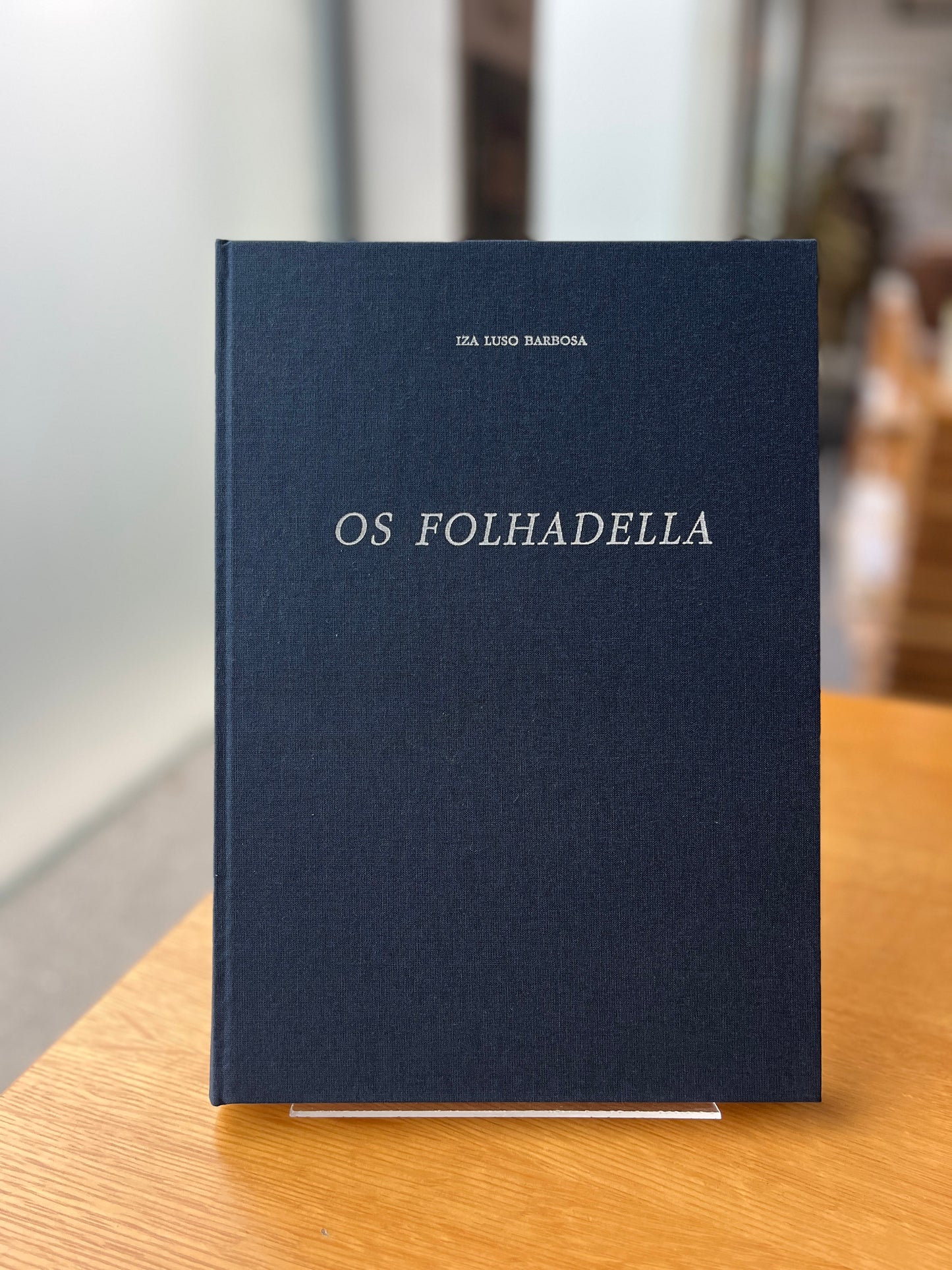 OS FOLHADELA