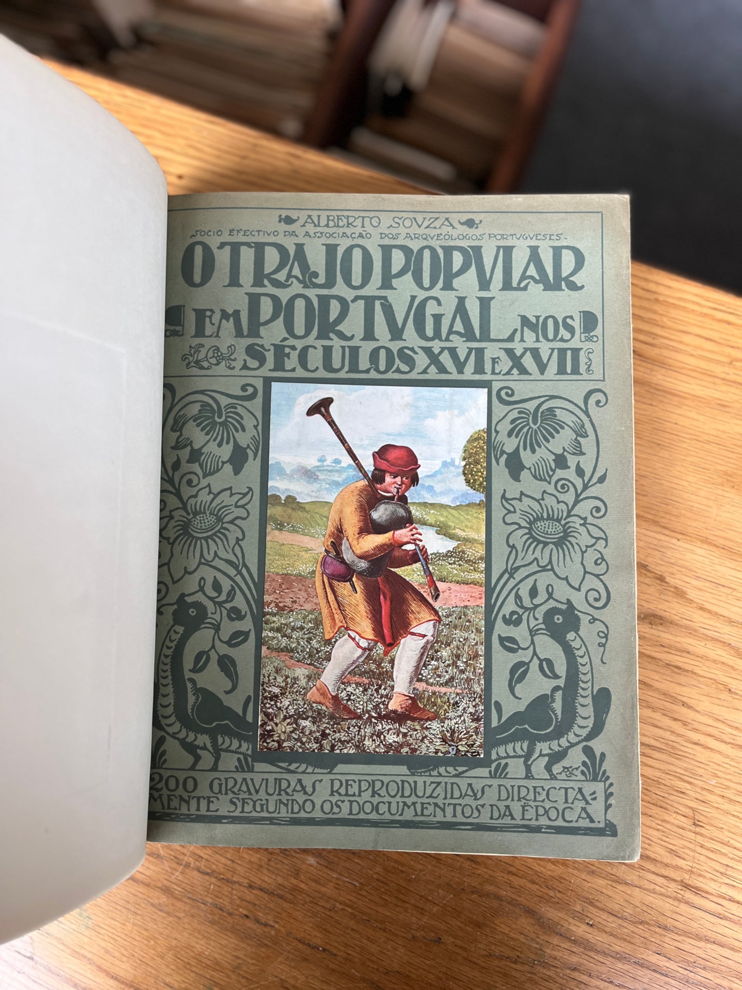 O TRAJO POPULAR EM PORTUGAL