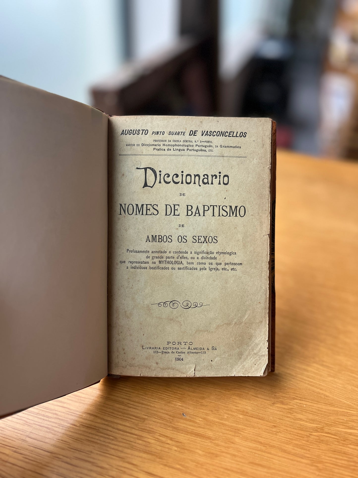 DICCIONARIO DE NOMES DE BAPTISMO DE AMBOS OS SEXOS