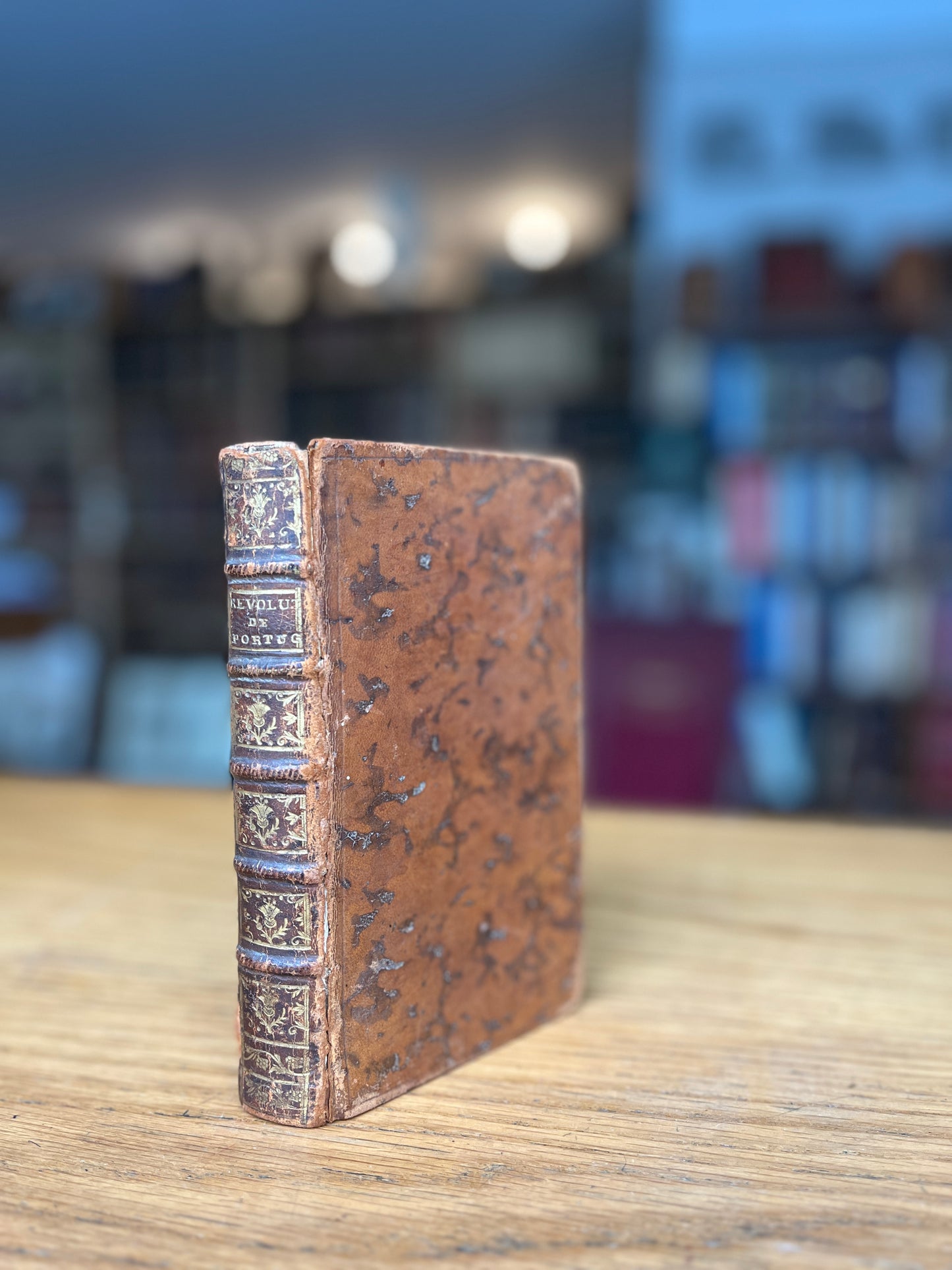 REVOLUTIONS DE PORTUGAL