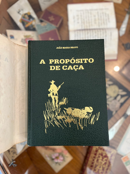 A PROPÓSITO DE CAÇA