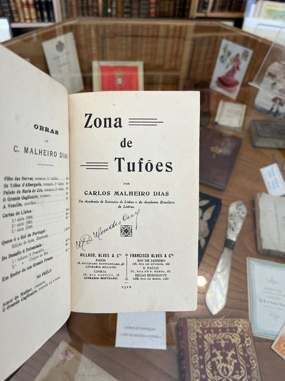 ZONA DE TUFÕES